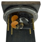 [00587] Elektrostatisches Voltmeter in Ebonit-Gehuse, zum Aufbau auf Schalttafeln ausgelegt. AEG; ca. 1900