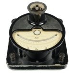 [00067] gro�es Zeigergalvanometer von Hartmann & Braun, Skalennummer 767029 von 1924; Anzeige in mV und �C