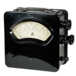 [00141] tragbares Weicheisen-Amperemeter f�r 10 / 30 / 100 A; Siemens Austria; ca. 1960