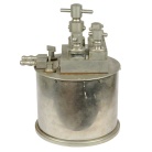 [00246] Normalwiderstand 0,0001 Ohm mit �lf�llung, zus�tzlicher Wasserk�hlung und optionalem Elektromotor; Hartmann & Braun; 1. Quartal 20. Jh.