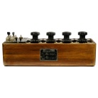 [00389] Wheatstonsche Messbr�cke, speziell zur Messung des Widerstands metallischer Leiter im Bereich von 1 mOhm bis 10 MOhm; AEG / H&B; ca. 1960