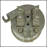 [00246] Normalwiderstand 0,0001 Ohm mit lfllung, zustzlicher Wasserkhlung und optionalem Elektromotor; Hartmann & Braun; 1. Quartal 20. Jh.