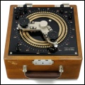 [00410] unbekanntes Ger�t, ggf. Kompensator / Widerstandsbr�cke; Rubicon Company, Philadelphia; ca. 1950