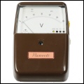 [00472] kleines Voltmeter f�r Gleich- und Wechselspannung, bis 600 V in 4 Me�bereichen; Gossen; 1971