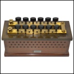 [00647] Widerstandskasten von 1 bis 500 Ohm, zusammen 1110 Ohm - Gans & Goldschmidt, Berlin, ca. 1900